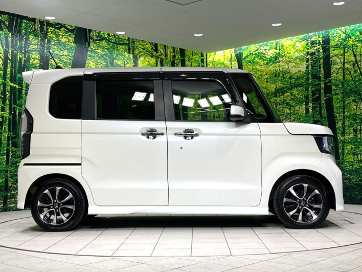 2018 Honda N-BOX CUSTOM DBA-JF3 (UW-6a150ee6ec392)[9]