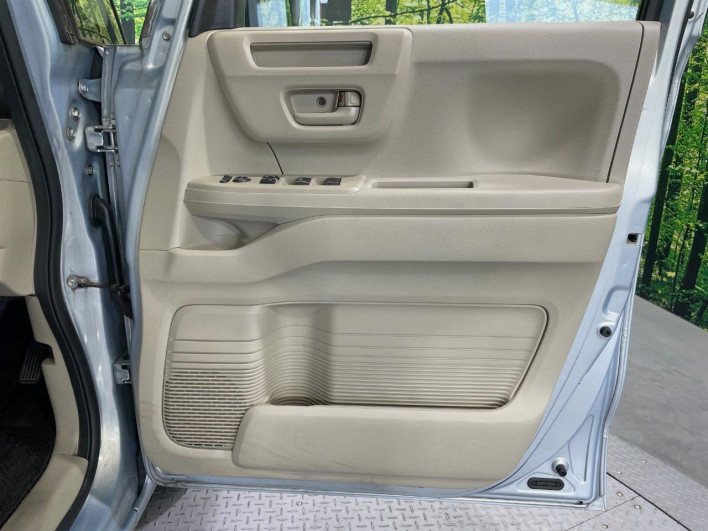 2019 Honda N-BOX DBA-JF3 (UW-6a150ee97da1e)[25]