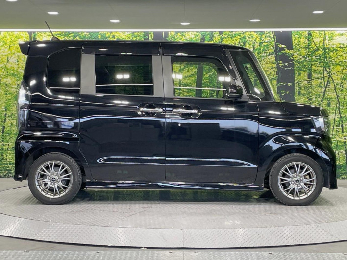 2022 Honda N-BOX CUSTOM 6BA-JF3 (UW-6a150ef13c274)[15]