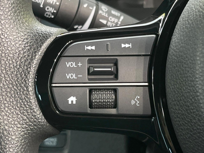 2024 Honda N-BOX CUSTOM 6BA-JF5 (UW-6a150ef52220f)[15]