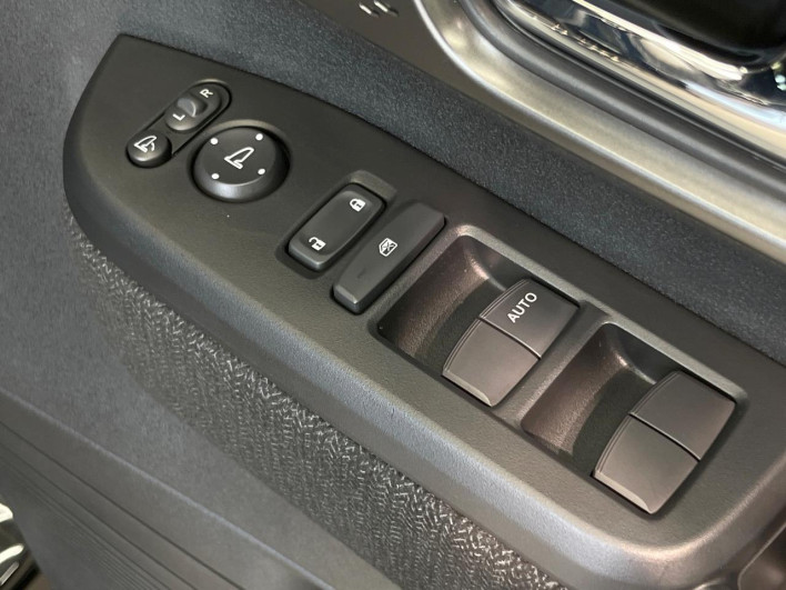 2024 Honda N-BOX CUSTOM 6BA-JF5 (UW-6a150ef52220f)[7]