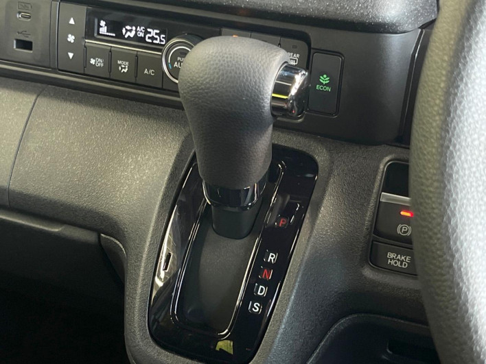 2024 Honda N-BOX CUSTOM 6BA-JF5 (UW-6a150ef52220f)[21]