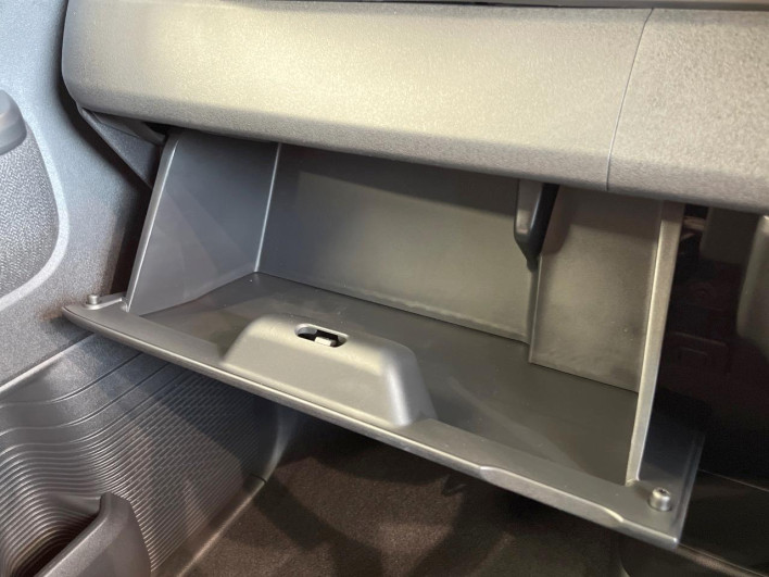 2024 Honda N-BOX CUSTOM 6BA-JF5 (UW-6a150ef52220f)[25]
