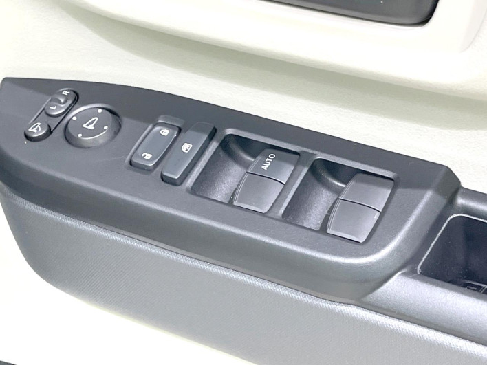 2024 Honda N-BOX 6BA-JF5 (UW-6a150ef7e77db)[19]