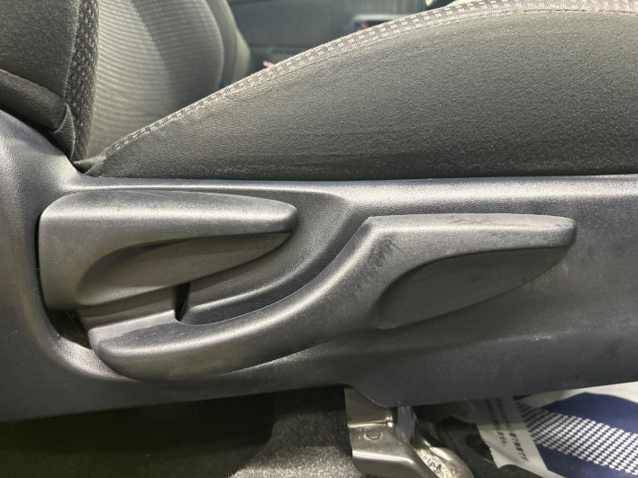 2019 Toyota Vitz DBA-KSP130 (UW-6a150f173d097)[26]