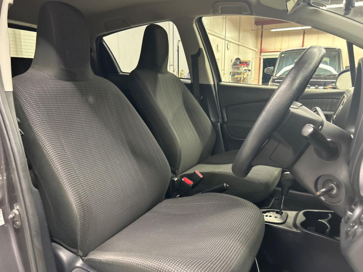 2019 Toyota Vitz DBA-KSP130 (UW-6a150f173d097)[22]