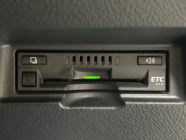 2019 Toyota Vitz DBA-KSP130 (UW-6a150f173d097)[9]