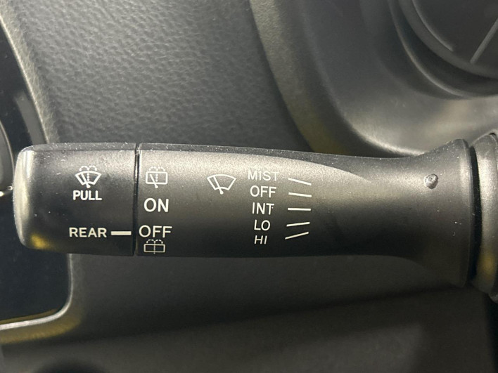 2019 Toyota Vitz DBA-KSP130 (UW-6a150f173d097)[7]