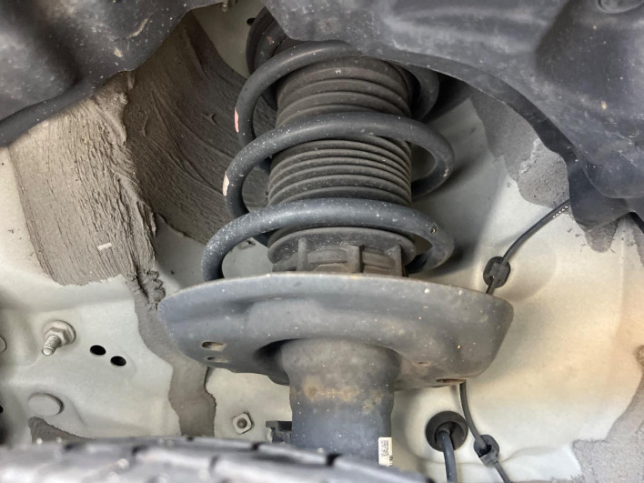 2020 Toyota Yaris 5BA-KSP210 (UW-6a150f17a1a63)[6]