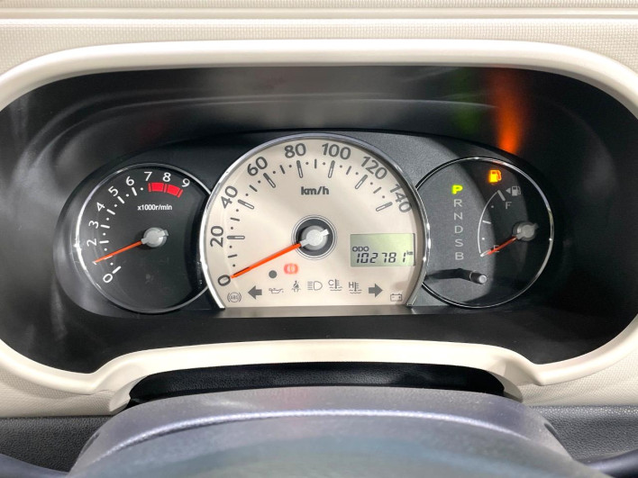 2013 Daihatsu Mira Cocoa DBA-L675S (UW-6a150f1b5e965)[27]