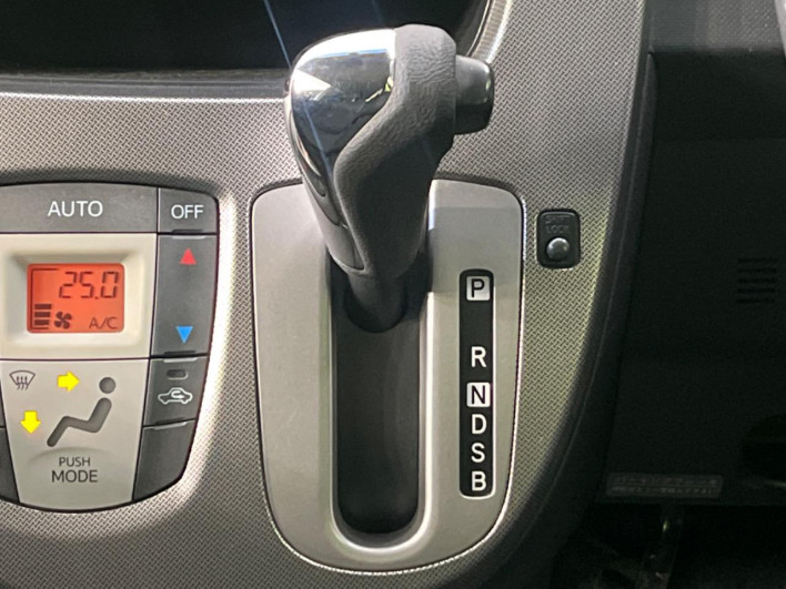 2013 Daihatsu Move DBA-LA100S (UW-6a150f1ce9ed3)[29]