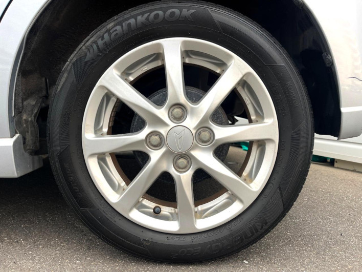 2013 Daihatsu Move DBA-LA100S (UW-6a150f1d41e8e)[6]