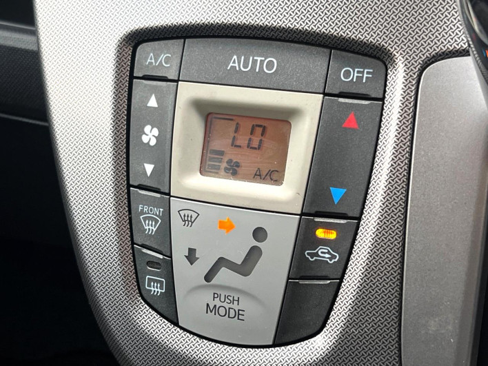 2013 Daihatsu Move DBA-LA100S (UW-6a150f1d41e8e)[22]