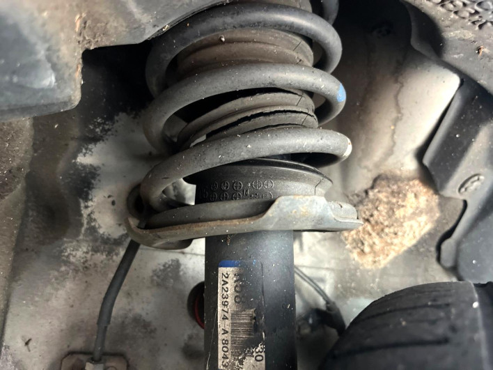 2013 Daihatsu Move DBA-LA100S (UW-6a150f1d41e8e)[15]