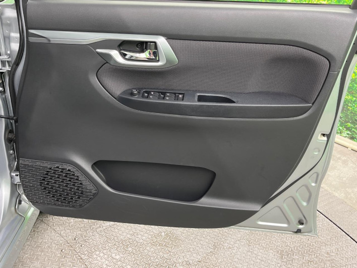2016 Subaru Stella DBA-LA160F (UW-6a150f1f85d2c)[29]