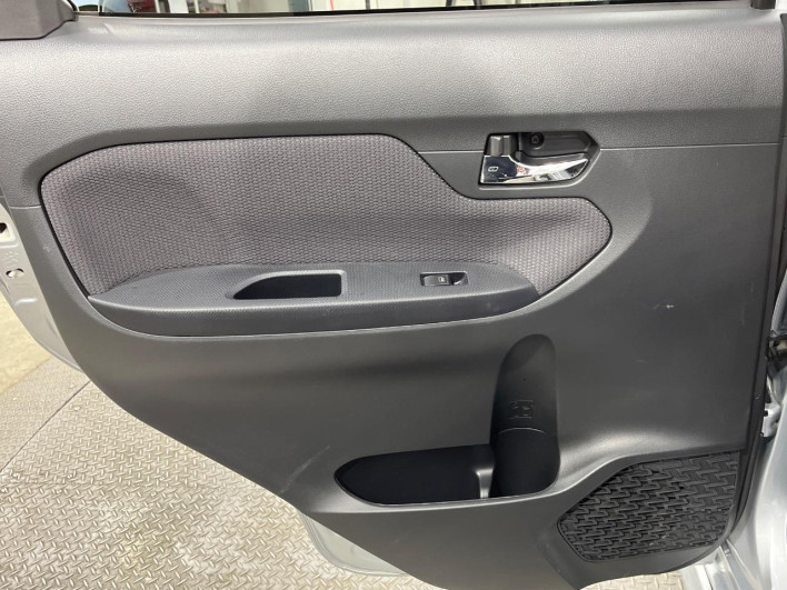 2016 Subaru Stella DBA-LA160F (UW-6a150f1f85d2c)[27]