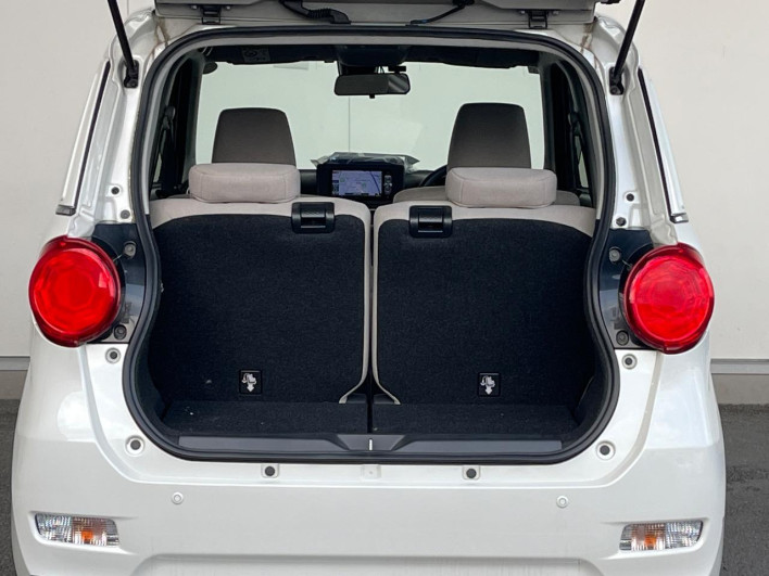 2017 Daihatsu Cast DBA-LA250S (UW-6a150f21a63bd)[16]