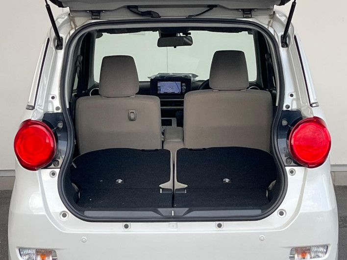 2017 Daihatsu Cast DBA-LA250S (UW-6a150f21a63bd)[17]
