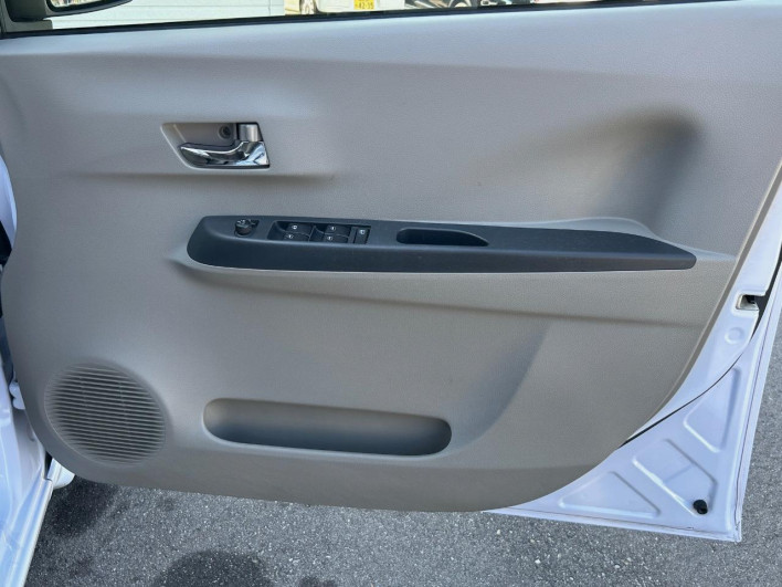 2012 Daihatsu Mirai Ease DBA-LA300S (UW-6a150f2363831)[20]