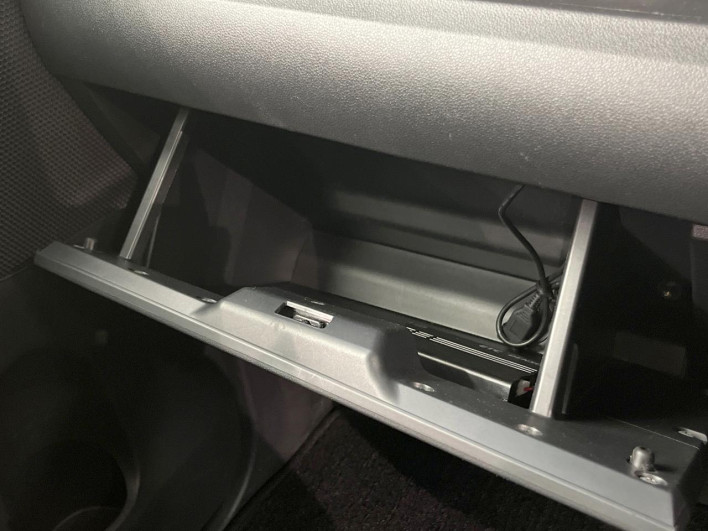 2016 Daihatsu Tanto DBA-LA600S (UW-6a150f2b3c3b2)[26]