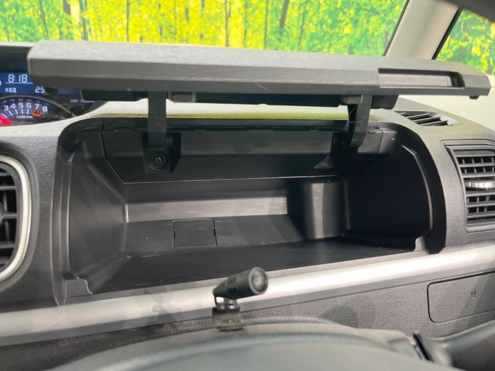 2016 Daihatsu Tanto DBA-LA600S (UW-6a150f2b3c3b2)[19]
