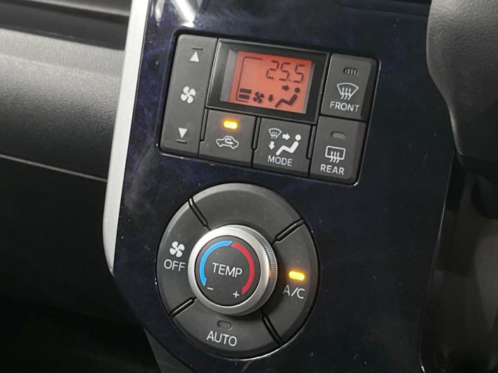 2016 Daihatsu Tanto DBA-LA600S (UW-6a150f2b3c3b2)[25]