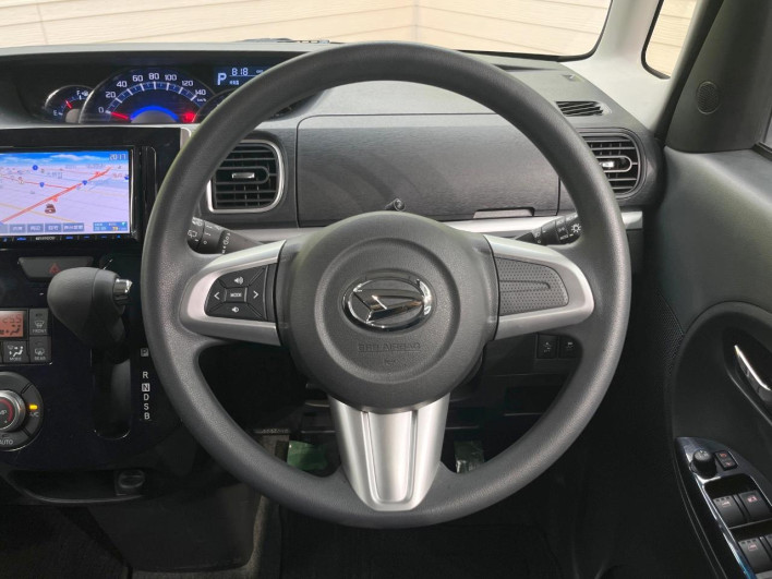 2016 Daihatsu Tanto DBA-LA600S (UW-6a150f2b3c3b2)[15]