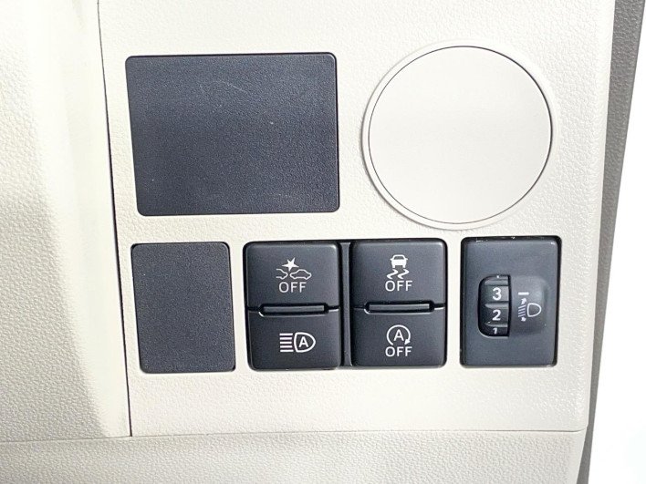 2017 Daihatsu Tanto DBA-LA600S (UW-6a150f2c3a3cb)[8]