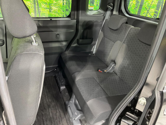 2015 Daihatsu Wake DBA-LA710S (UW-6a150f347cc16)[26]