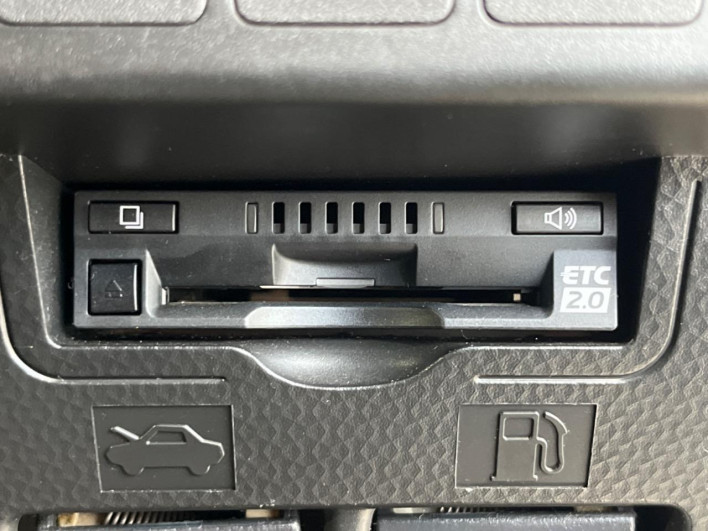 2018 Toyota Roomy DBA-M900A (UW-6a150f4490e69)[27]