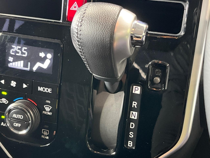2019 Toyota Roomy DBA-M900A (UW-6a150f46a4358)[26]