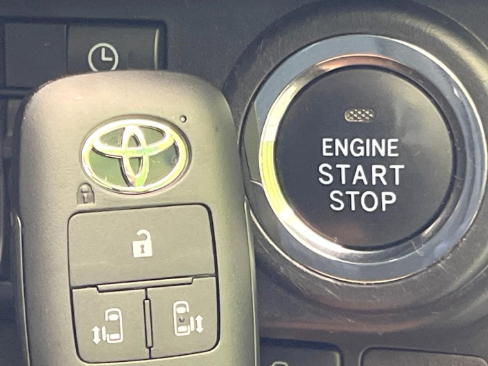 2021 Toyota Roomy 5BA-M900A (UW-6a150f48df3dd)[17]