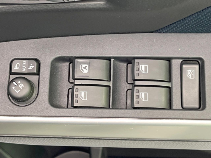 2021 Toyota Roomy 5BA-M900A (UW-6a150f48df3dd)[14]