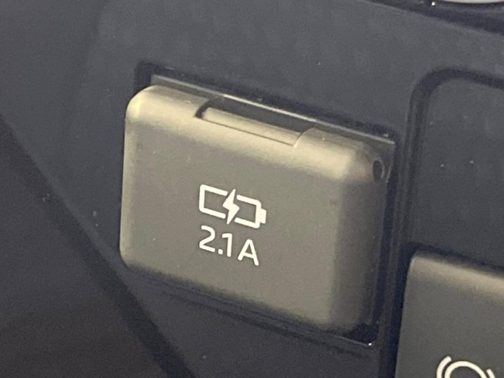 2021 Toyota Roomy 5BA-M900A (UW-6a150f48df3dd)[26]