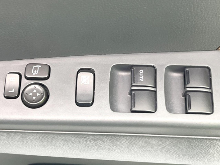 2012 Nissan Moco DBA-MG33S (UW-6a150f57ce795)[14]