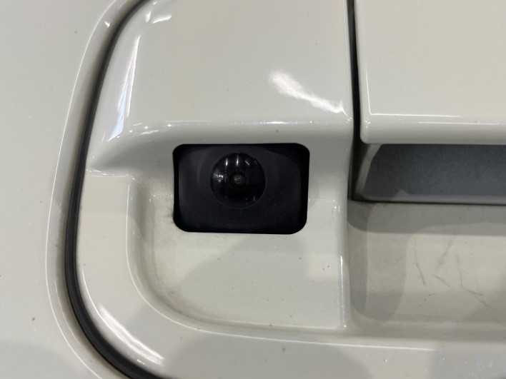 2015 Suzuki Wagon R Stingray DAA-MH44S (UW-6a150f5cea564)[16]