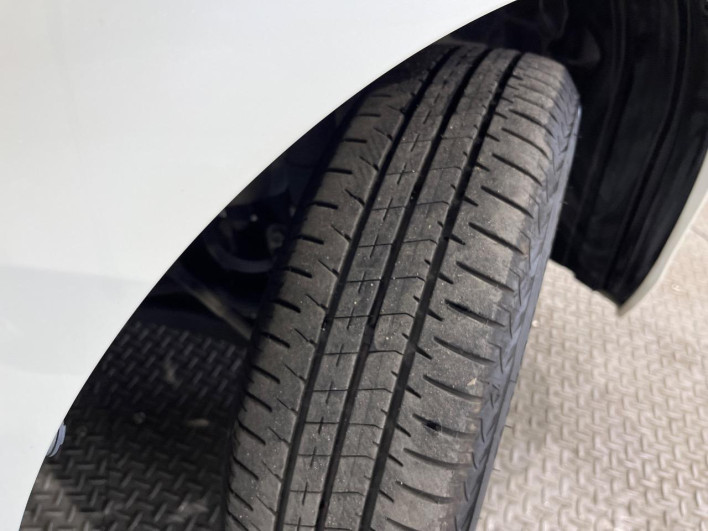 2015 Suzuki Wagon R Stingray DAA-MH44S (UW-6a150f5cea564)[8]