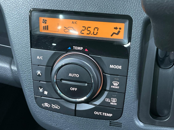 2015 Suzuki Wagon R Stingray DAA-MH44S (UW-6a150f5d0524d)[9]