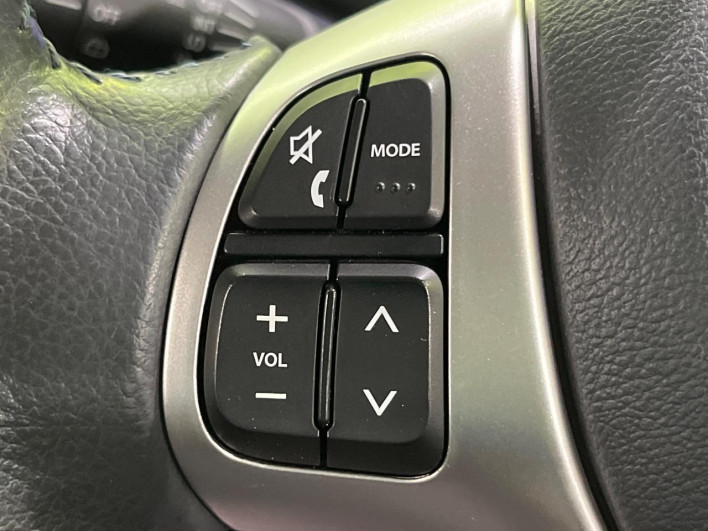 2015 Suzuki Wagon R Stingray DAA-MH44S (UW-6a150f5d0524d)[17]