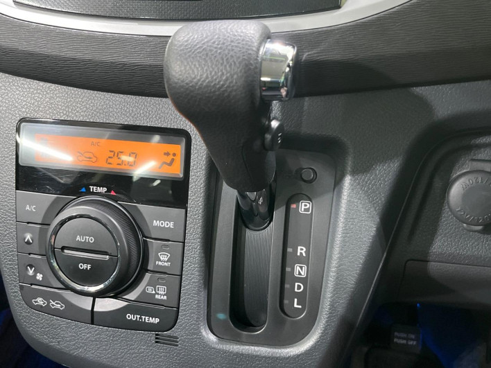2015 Suzuki Wagon R Stingray DAA-MH44S (UW-6a150f5d0524d)[10]