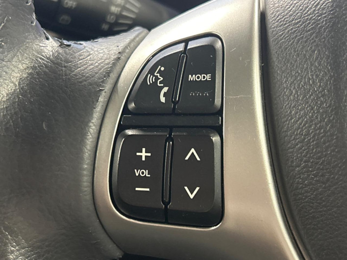 2016 Suzuki Spacia Custom DAA-MK42S (UW-6a150f616f936)[8]