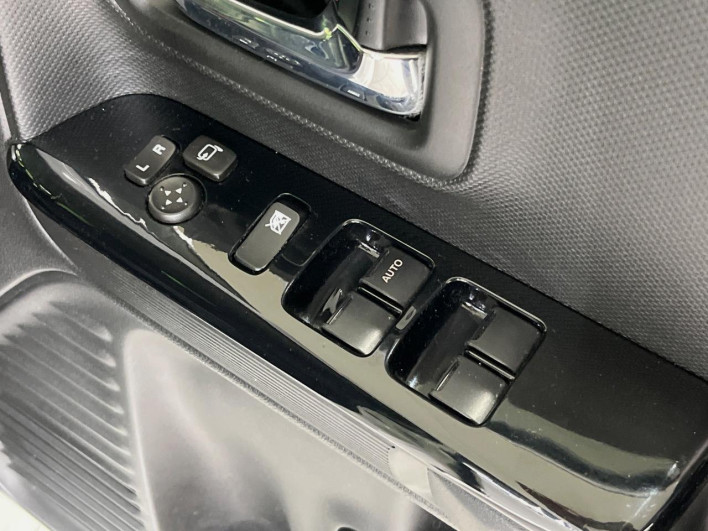 2018 Suzuki Spacia Custom DAA-MK53S (UW-6a150f655117e)[21]