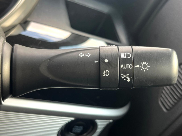 2020 Suzuki Spacia Custom 5AA-MK53S (UW-6a150f65ec33d)[17]