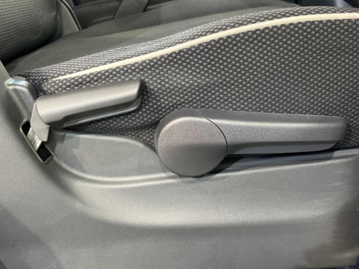 2015 Mazda Flair Crossover DAA-MS41S (UW-6a150f7c3c1f4)[29]