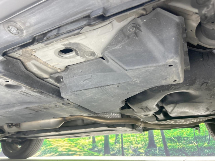 2020 Toyota Yaris Cross 6AA-MXPJ10 (UW-6a150f8b9140c)[21]