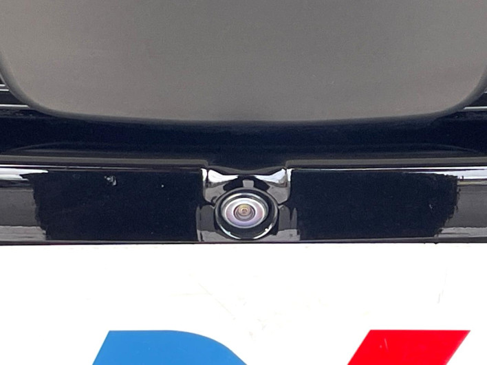 2021 Toyota Aqua 6AA-MXPK11 (UW-6a150f919d432)[7]
