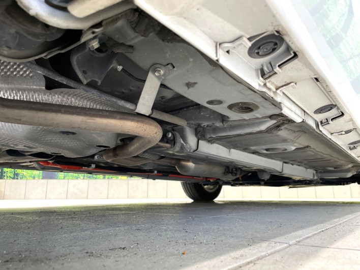 2021 Toyota Aqua 6AA-MXPK11 (UW-6a150f919d432)[18]