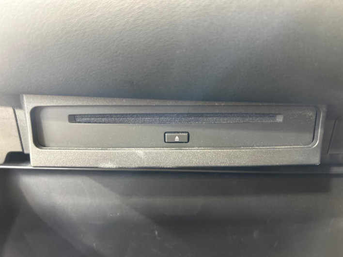 2023 Toyota Voxy 6BA-MZRA90W (UW-6a150fa64d36e)[5]
