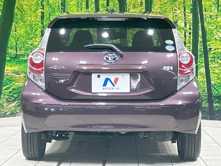 2014 Toyota Aqua DAA-NHP10 (UW-6a150fadc763d)[17]