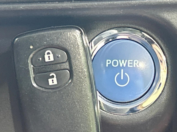 2014 Toyota Aqua DAA-NHP10 (UW-6a150fadc763d)[5]